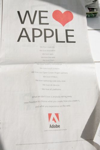 Campagne publicitaire Adobe "We heart Apple"