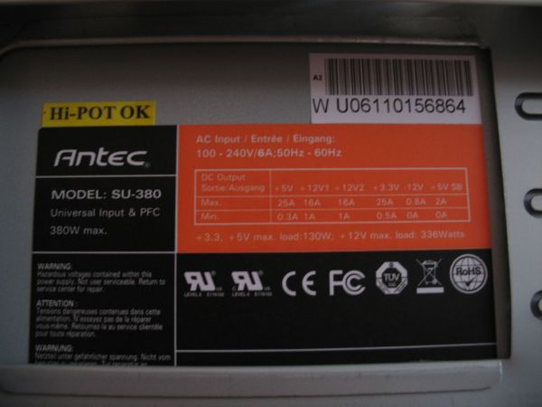 Antec NSK 4400 : l'alimentation