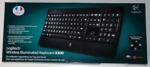 Logitech K800 : la boîte