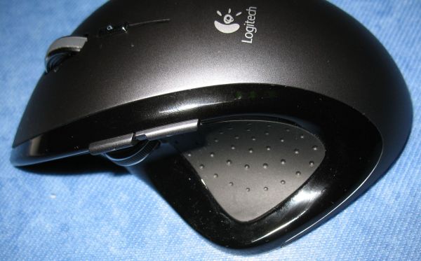 Logitech MX Revolution : le flanc gauche